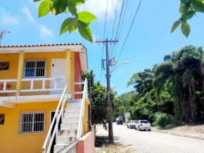 Bombinhas centro apt con kitchenette